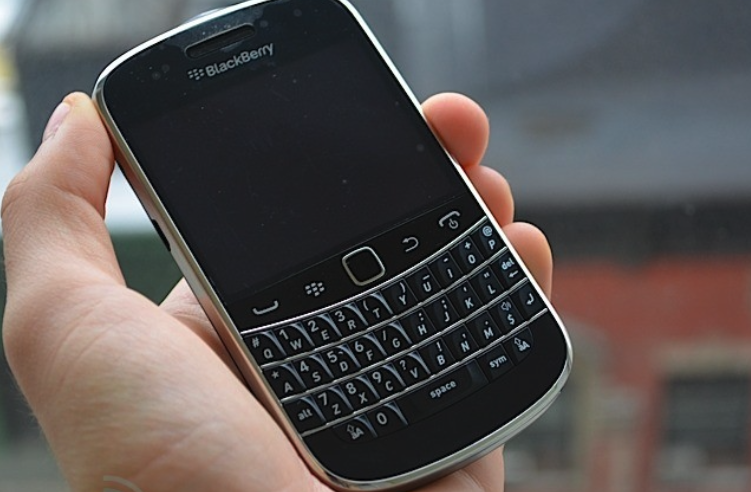 黑莓bold9900是什么？多少钱？